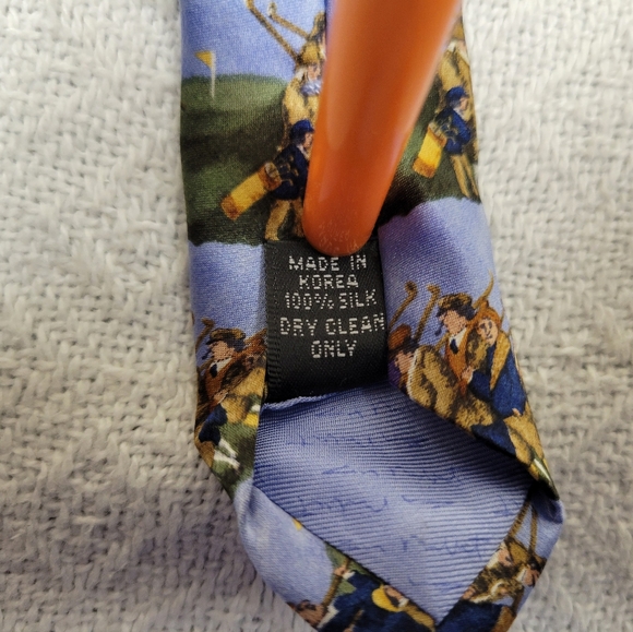 NWT Rare Guy Buffet 100% Silk Tie - Picture 9 of 9